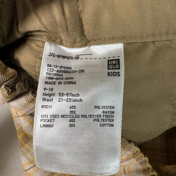 Uniqlo Checked Mini Plaid Pleated Shorts/Skirt, Size9-10 - Picture 3 of 11